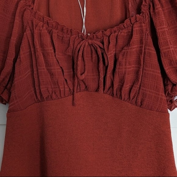 🌴2/$25🌴Status Rustic Short Sleeve Top - Picture 3 of 3